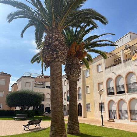 Torrevieja 2 Bedrooms Appartment Bagian luar foto